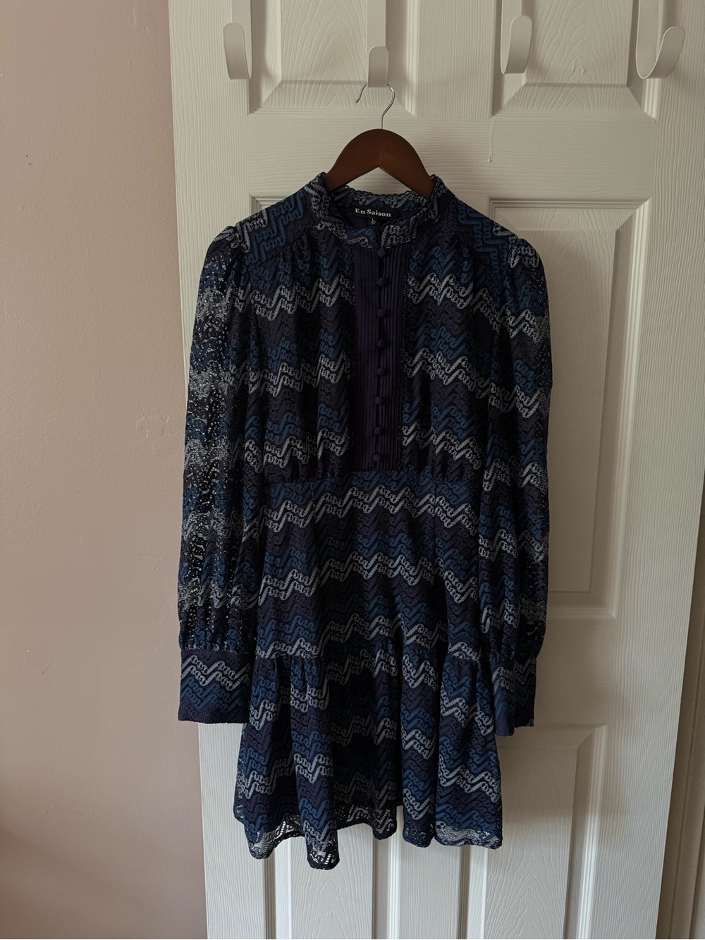 En Saison Blue Lorraine Chevron Print Collared Long Puff Sleeve Dress Size Large